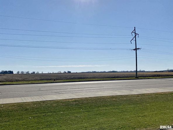 E JACKSON Street: E JACKSON Street, Macomb, IL 61455